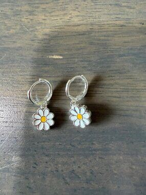 Sterling Silver Enamel Daisy Huggie Hoop Earrings Dainty Dangle Flower